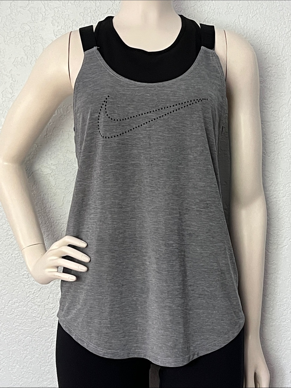 Nike Dri Fit Women’s Medium Gray Black Open Back Racerback Workout Tank
